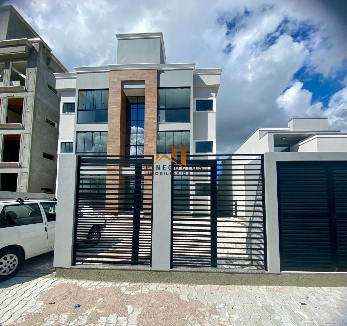 Apartamento à venda em Tijucas, Areias - Bosque da Mata, com 2 quartos, 67,27m² - AP Negócios Imobiliários