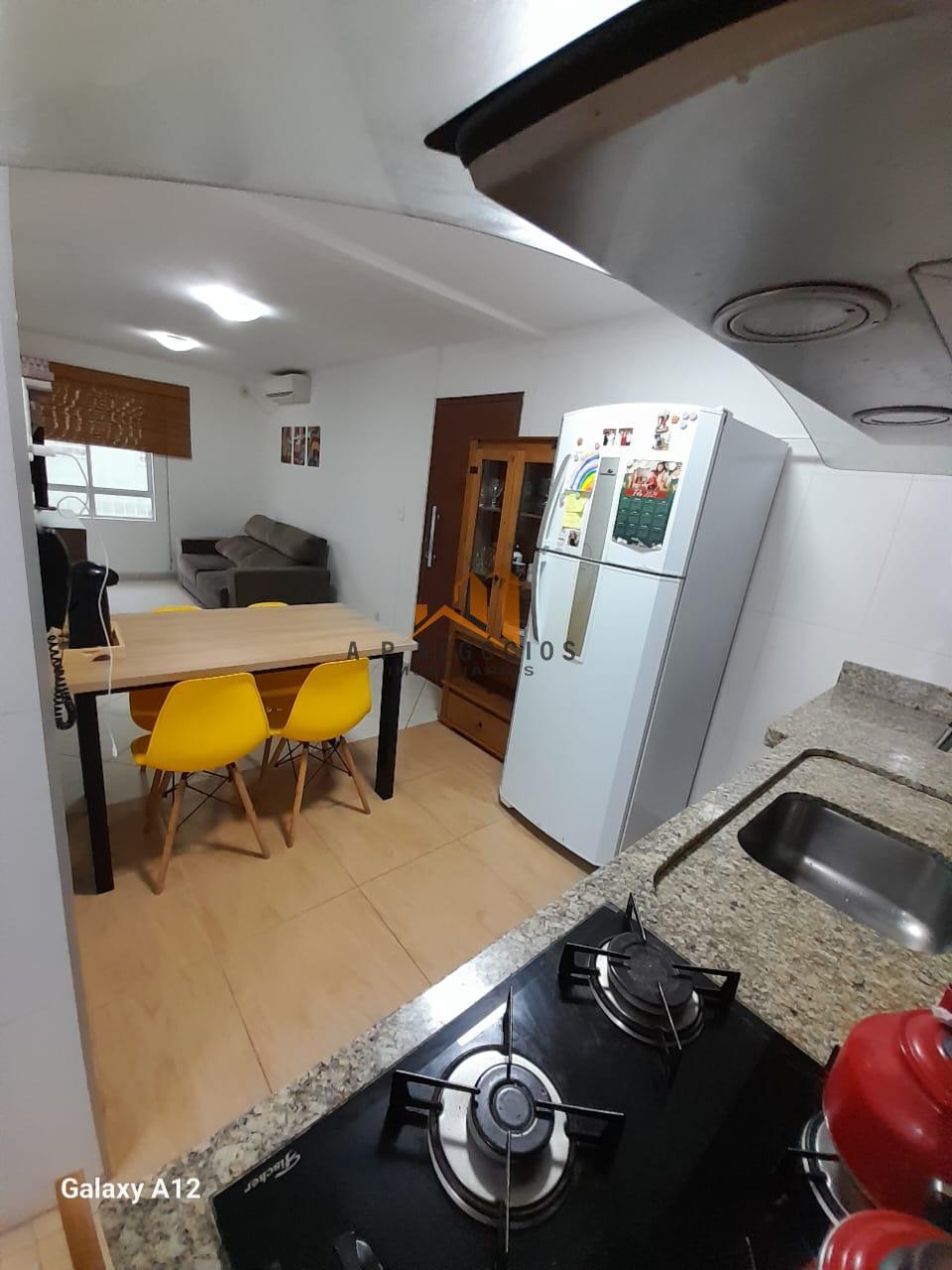 Apartamento com 2 quartos, 45m², à venda em Tijucas, Centro - AP Negócios Imobiliários