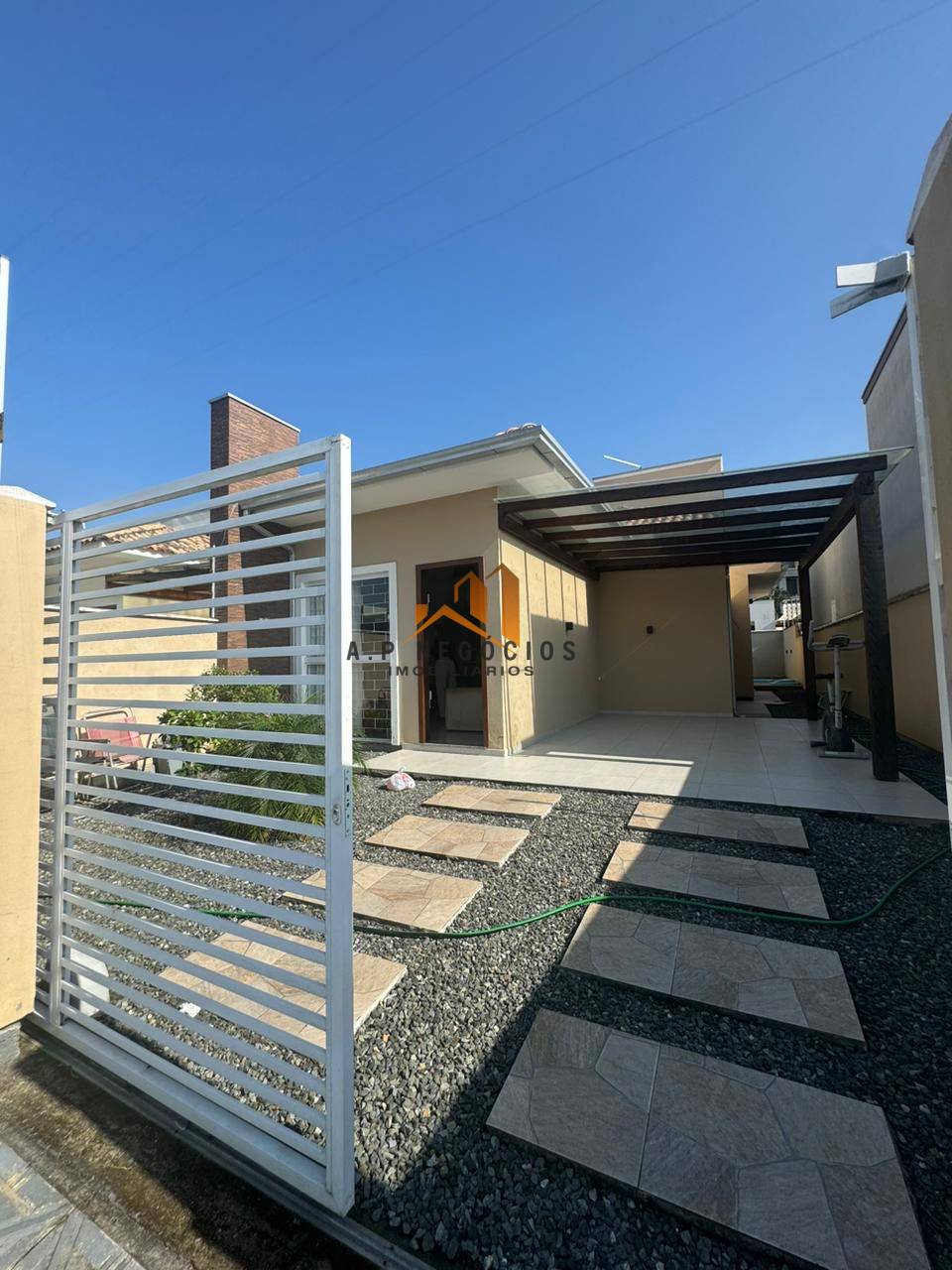 Casa à venda em Tijucas, Areias - Bosque da Mata, com 2 quartos, 91m²