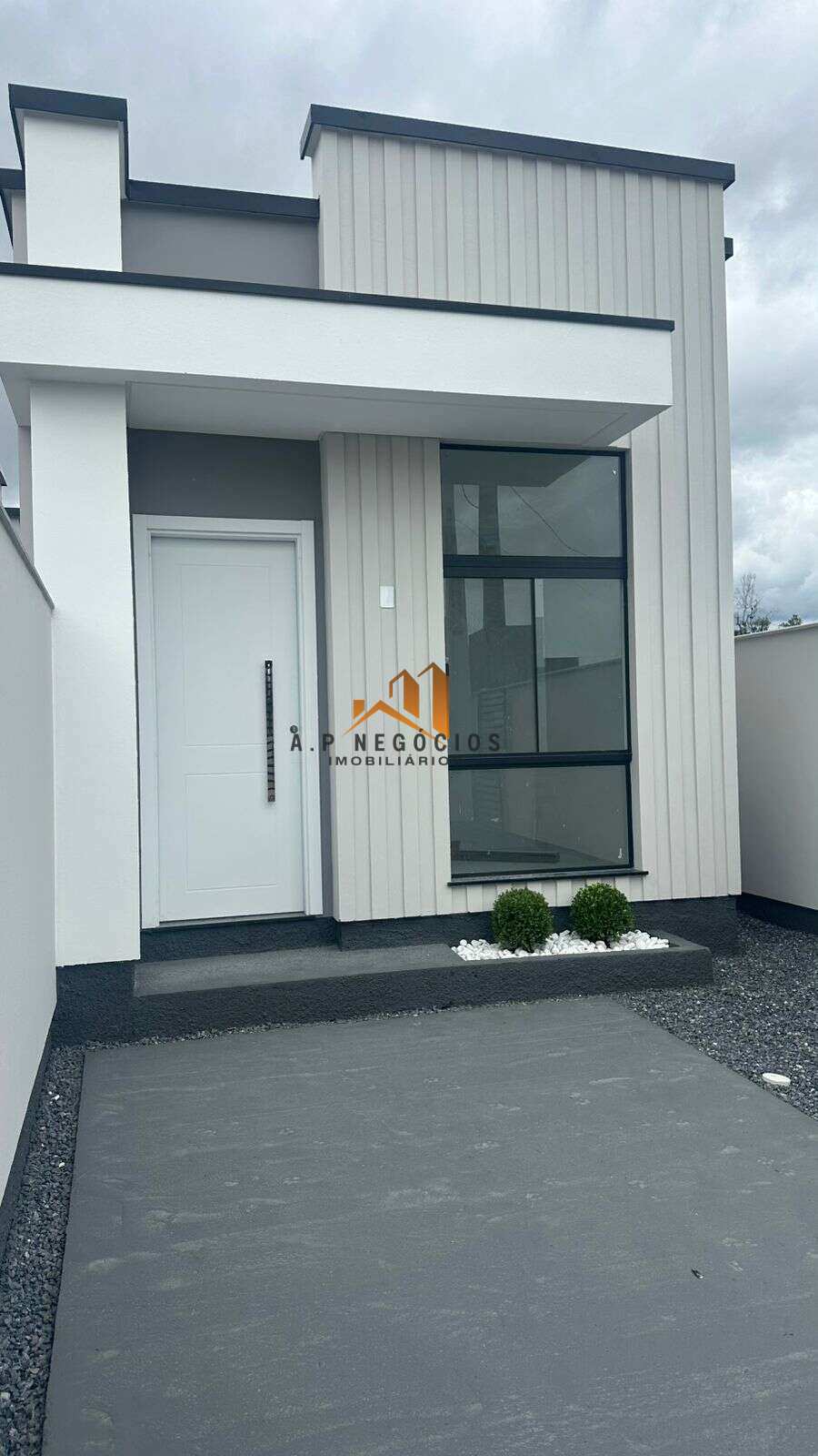 Ótima Casa à venda, no Residencial Flores Reis, em Tijucas. No bairro Joaia. Com 61,52m² de área construída.