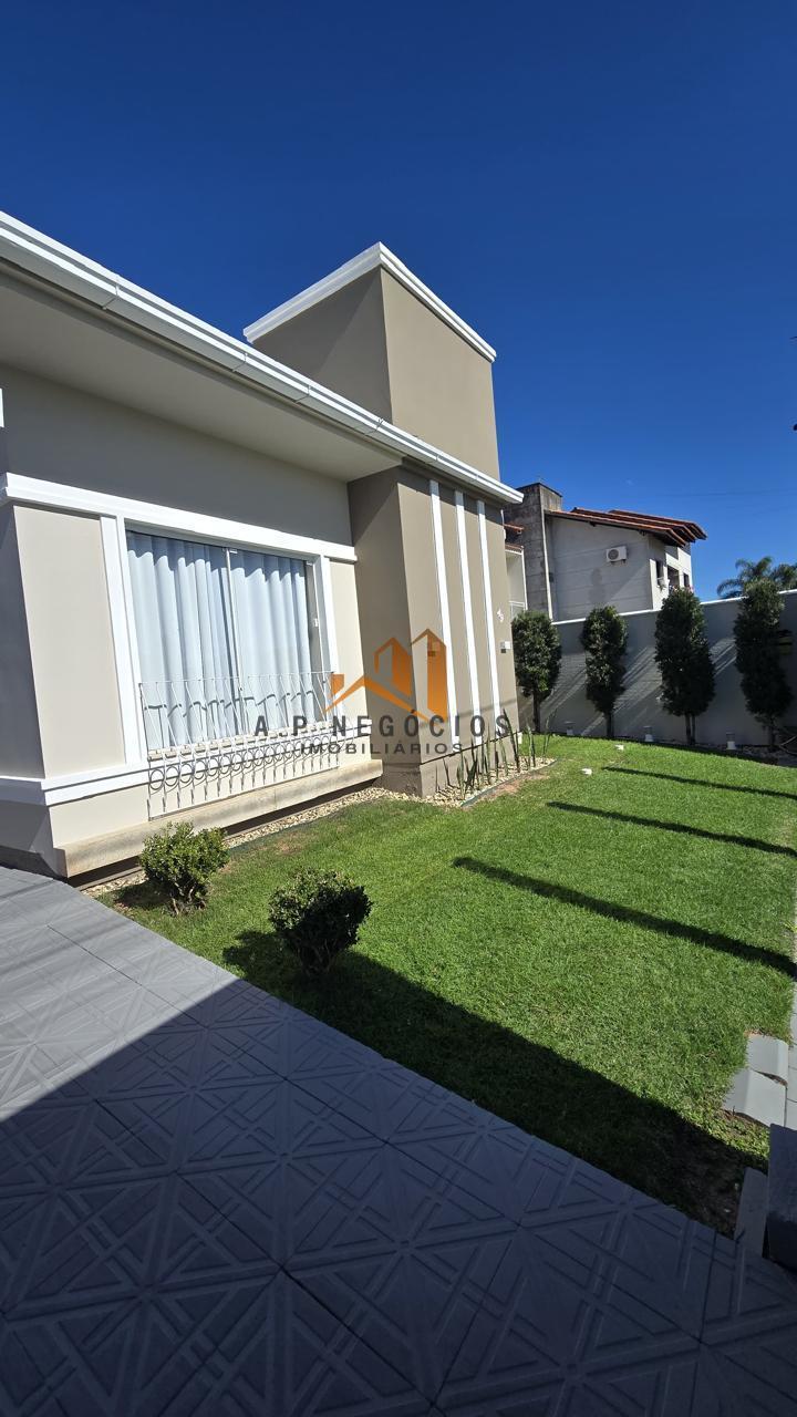 Casa com 3 quartos, 215m², à venda em Tijucas, Universitário - AP Negócios Imobiliários