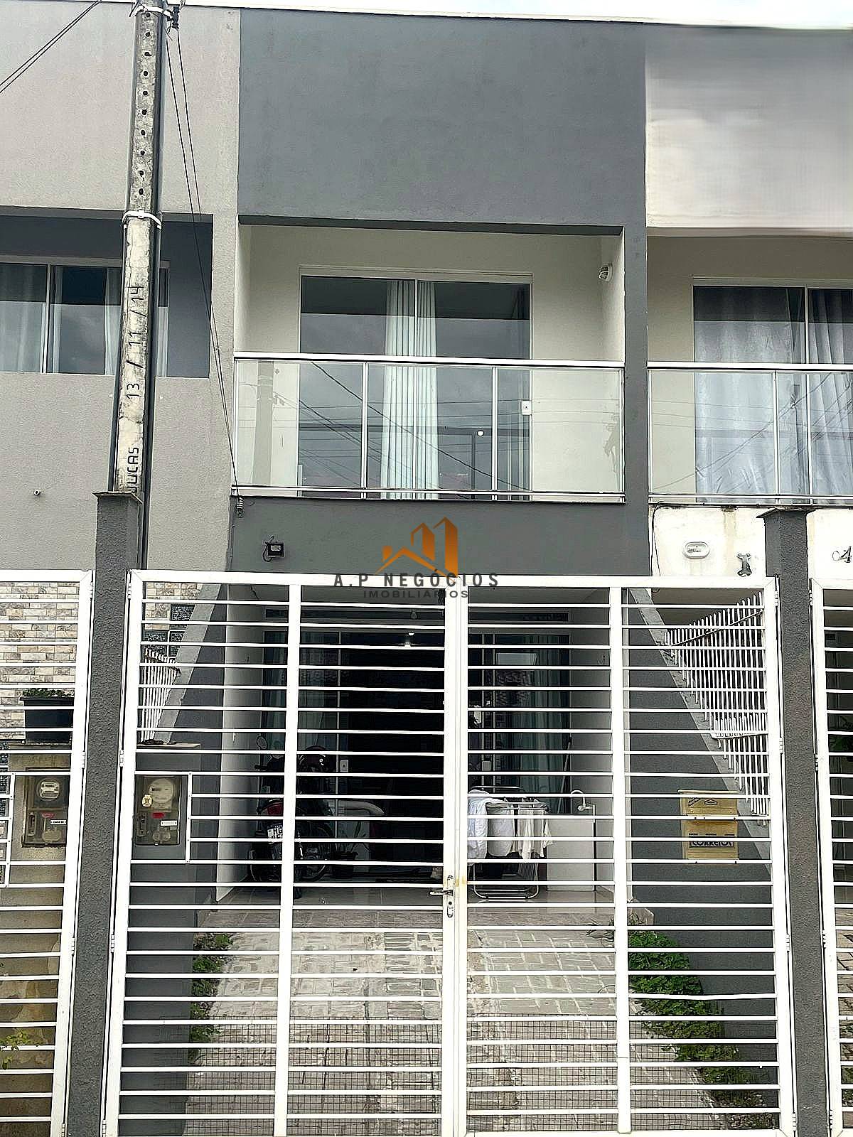 Ótimo sobrado semimobiliado à venda em Porto Belo, Perequê, com 2 quartos, 72m² de área construída