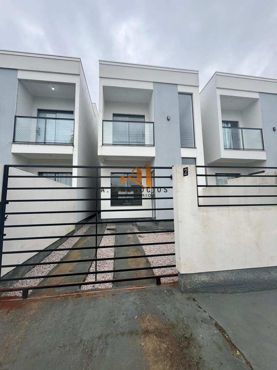 Sobrado à venda em Tijucas, Universitário, com 2 quartos, 70m²