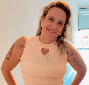 Corretor - Alexandra Elisa